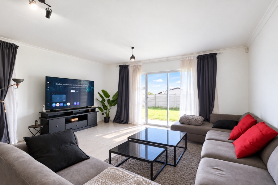3 Bedroom Property for Sale in Parklands Western Cape